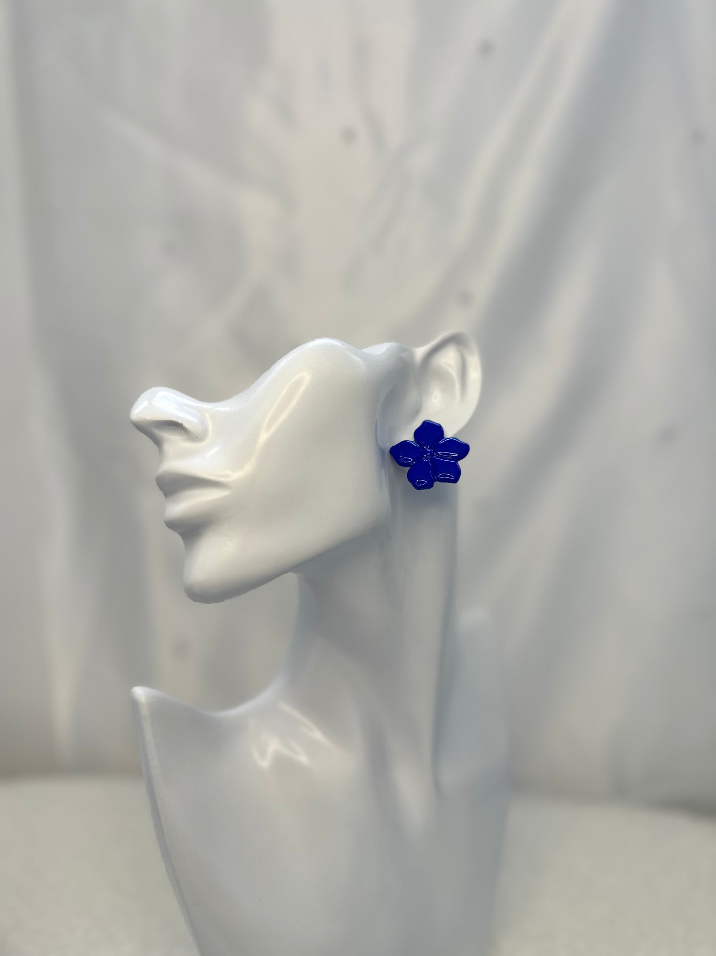 Boucle d'oreille à clous Iris