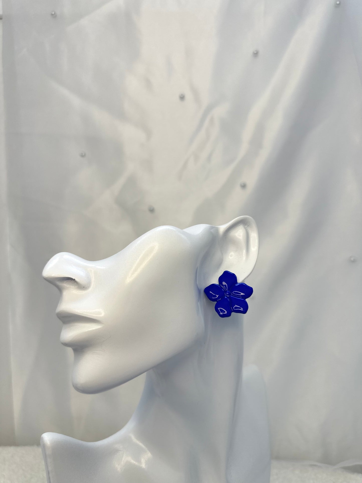 Boucle d'oreille à clous Iris